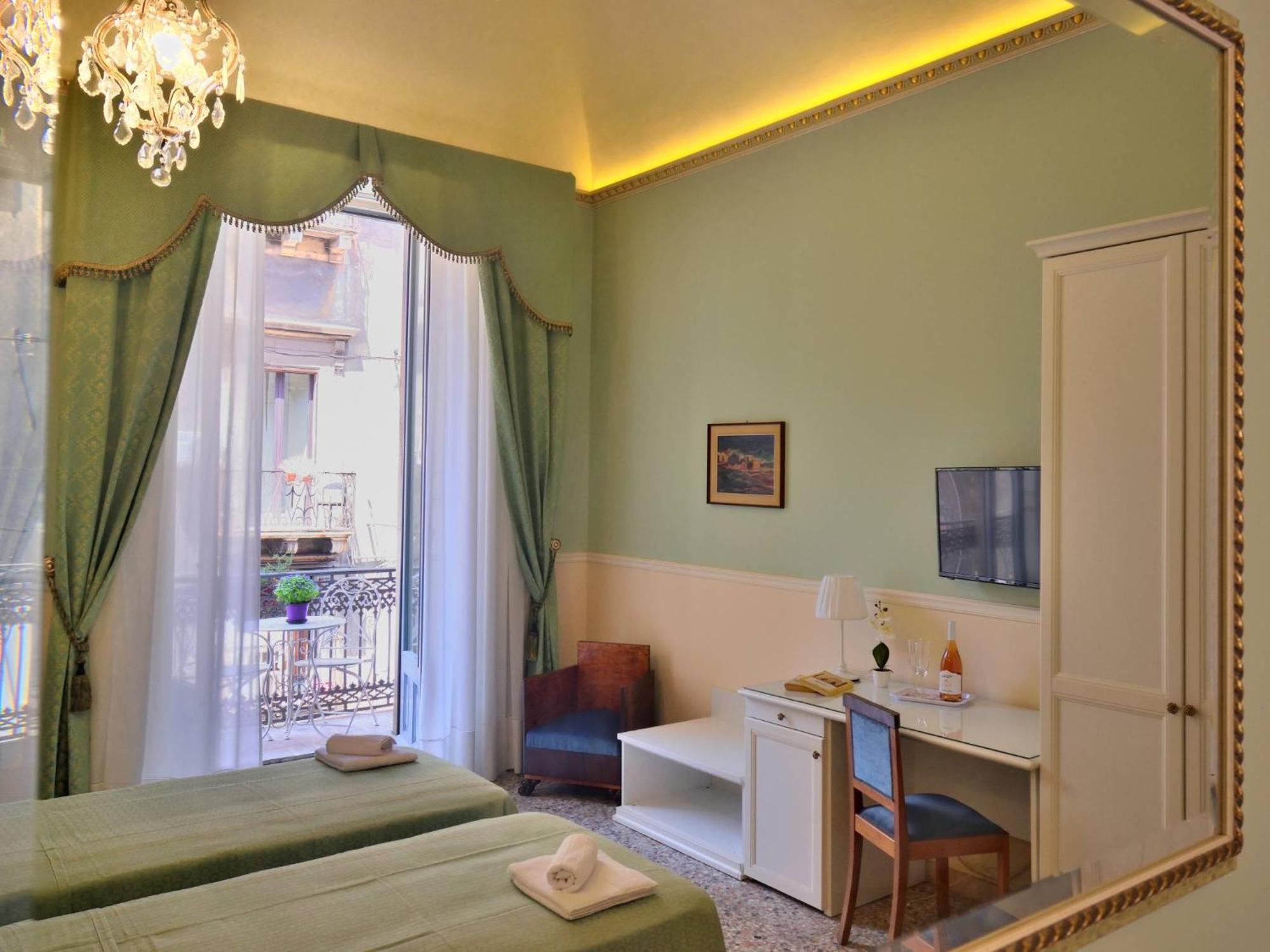 Bellini Inn Deluxe Aeroporto di Catania Fontana Rossa Esterno foto